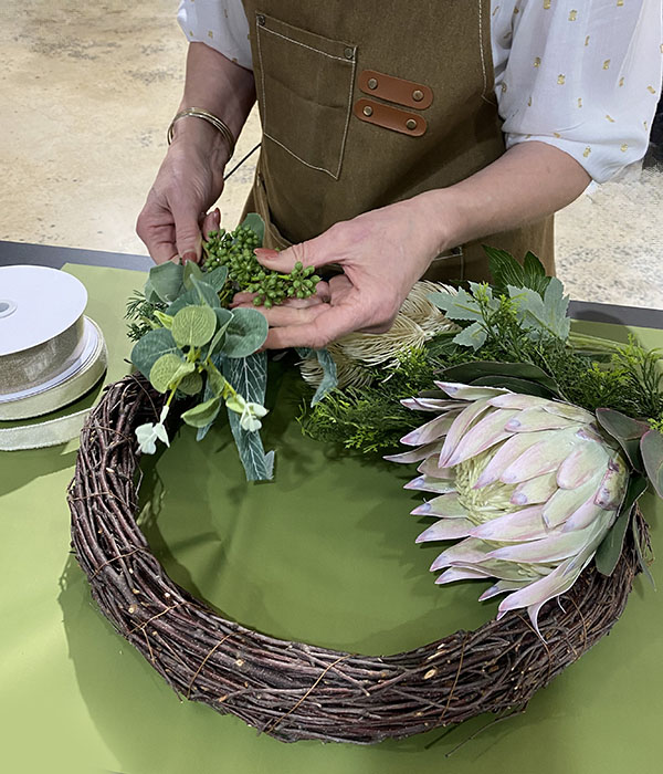 Christmas Wreath Making Workshop - Natural Base