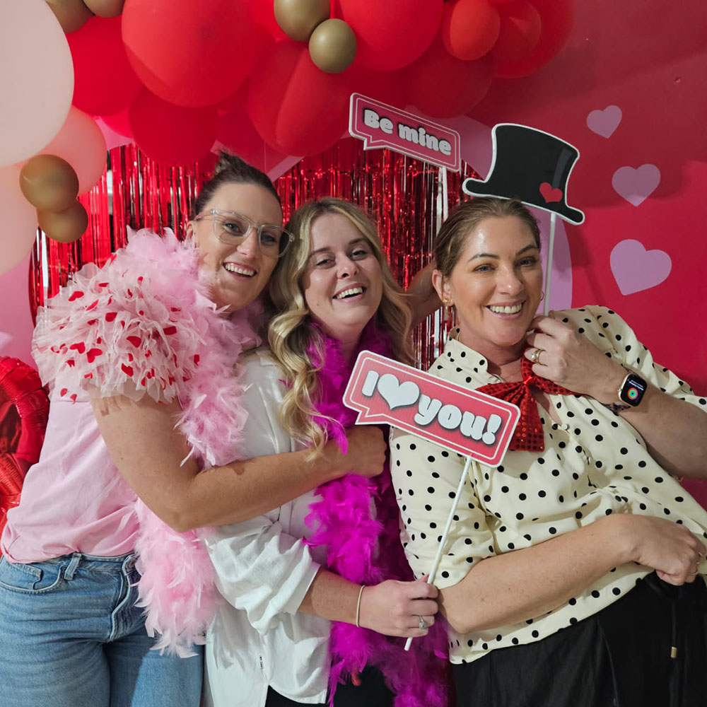 Valentine's-Photo-Booth Photo Booth Hire Wollondilly