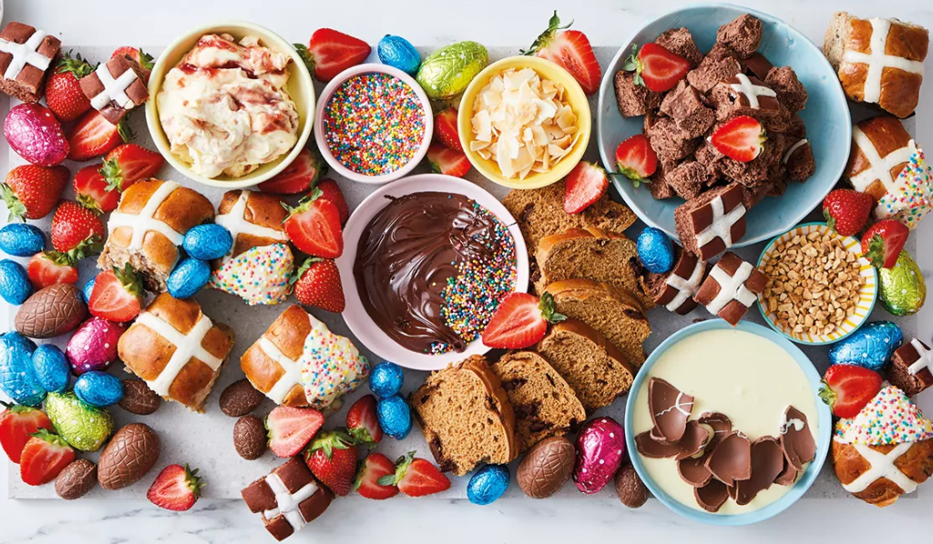 no-bake-easter-treats-article-woolworths-hot-cross-bun-platter-header